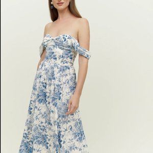 BNWT Reformation Violet dress in Pompadour